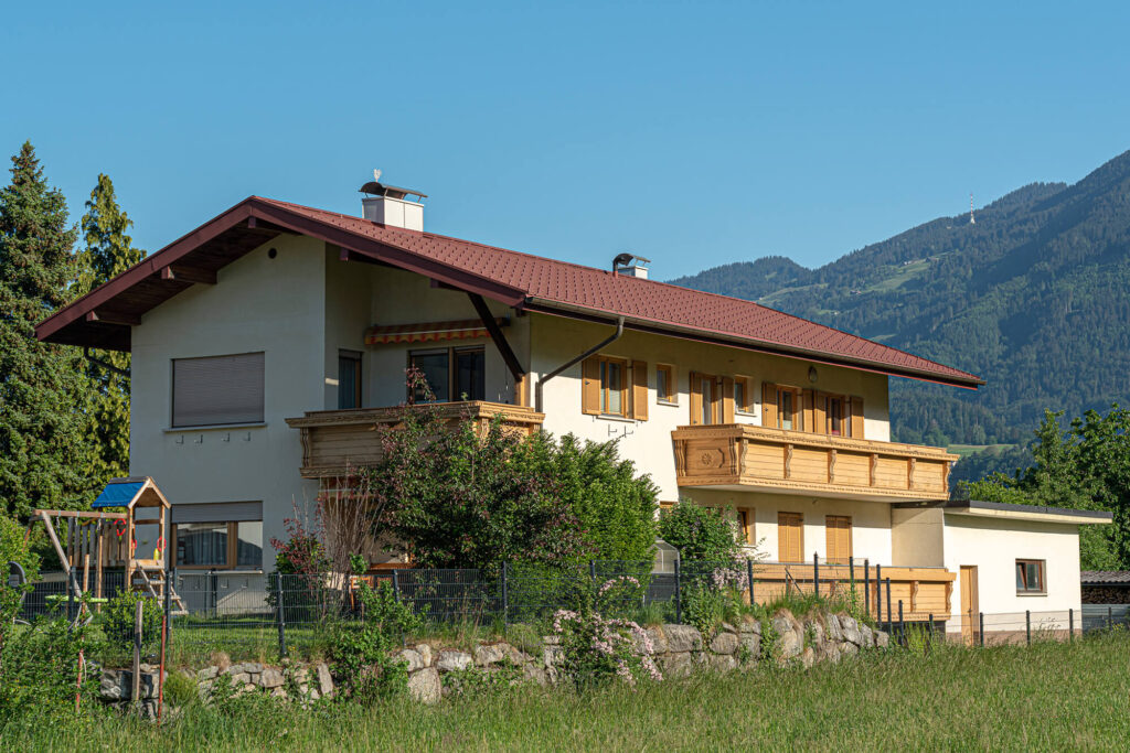Spenglerei Burtscher Vorarlberg, Dachspengler, Dacheindeckung, Dachsanierung, Spenglerarbeiten, PREFA Dach Vorarlberg